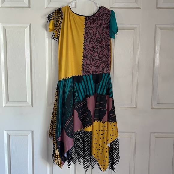 Disney The Nightmare Before Christmas Plus Size Sally Costume - Picture 5 of 8